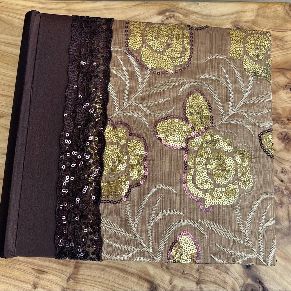 Pier 1 Sequined 6" x 4" Photo Album - Picture 7 of 10